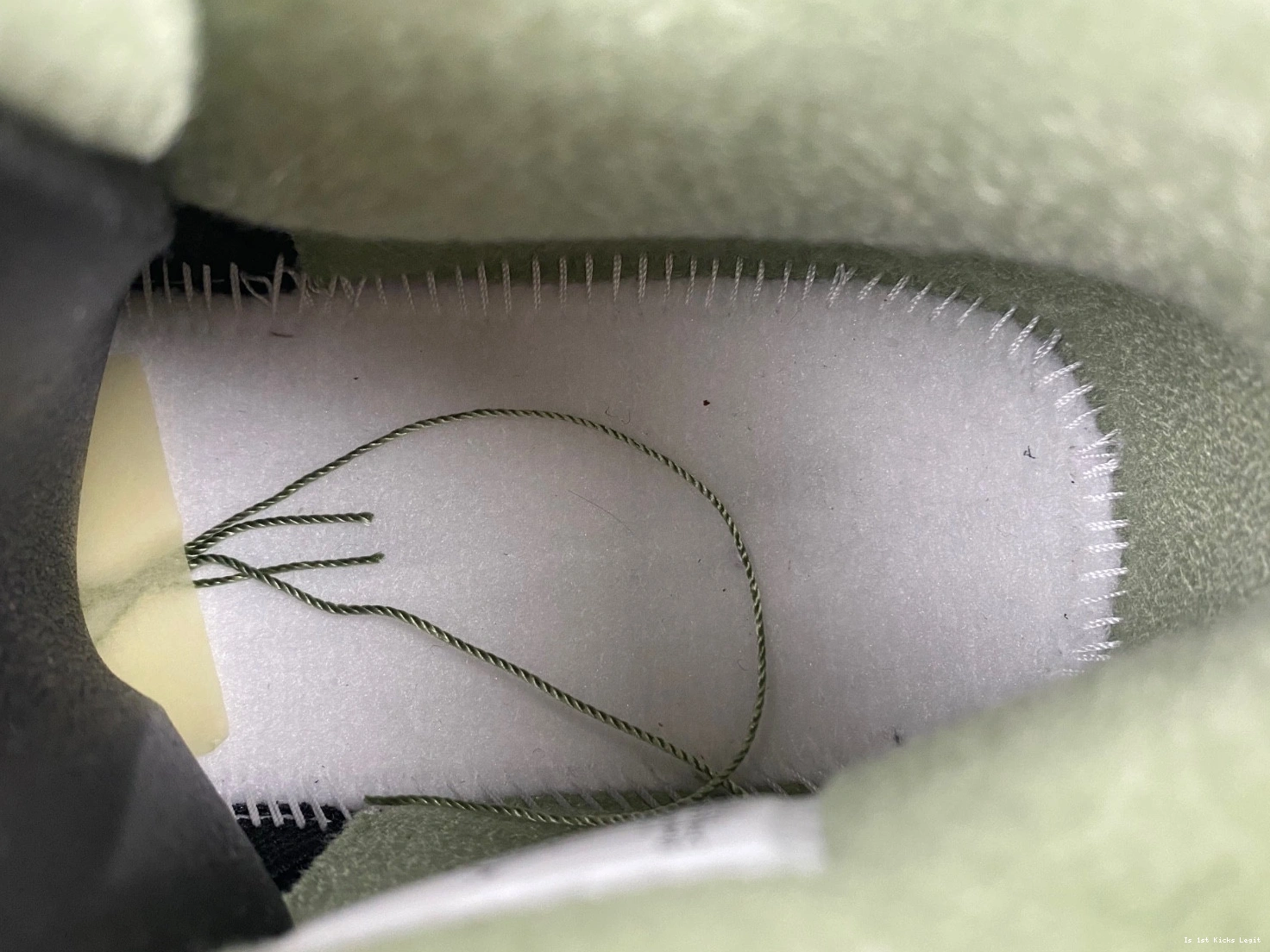 Jordan Seafoam Air WMNS AQ9129-103 Green 4 Oil 0407